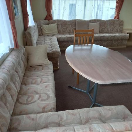 Holiday Home In Lyons Robin Hood Holiday Park Meliden Bagian luar foto