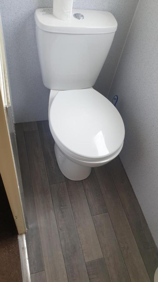 Holiday Home In Lyons Robin Hood Holiday Park Meliden Bagian luar foto