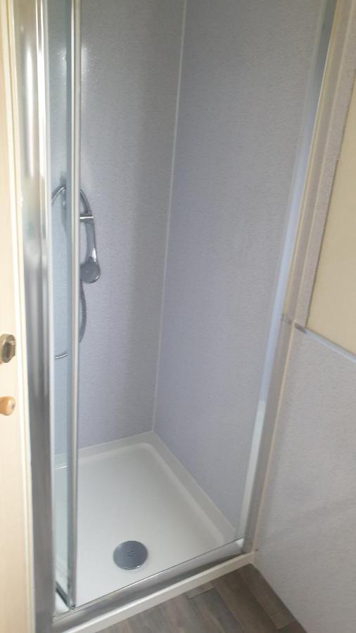Holiday Home In Lyons Robin Hood Holiday Park Meliden Bagian luar foto