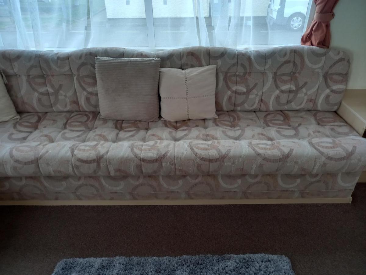 Holiday Home In Lyons Robin Hood Holiday Park Meliden Bagian luar foto